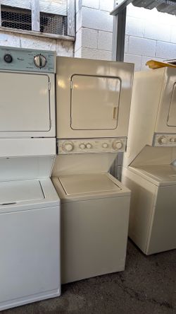 Whirlpool 24” stackable washer & electric dryer