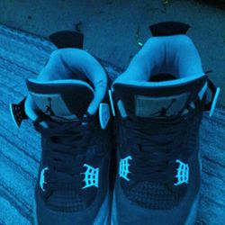 Air Jordan Retro 4
