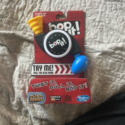 Original 2016 Bop It Toy From Toy R Us