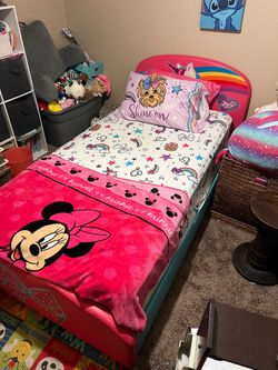 JoJo Siwa - twin bed