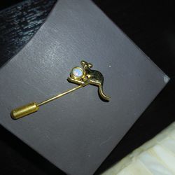 Gold Plated Opal Australian Kangaroo Pin