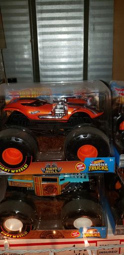 Hot Wheels Monster Trucks 1:24 - Boneshaker