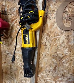 Dewalt Sawzall ZOZO