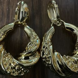 Jewelry. Earrings 