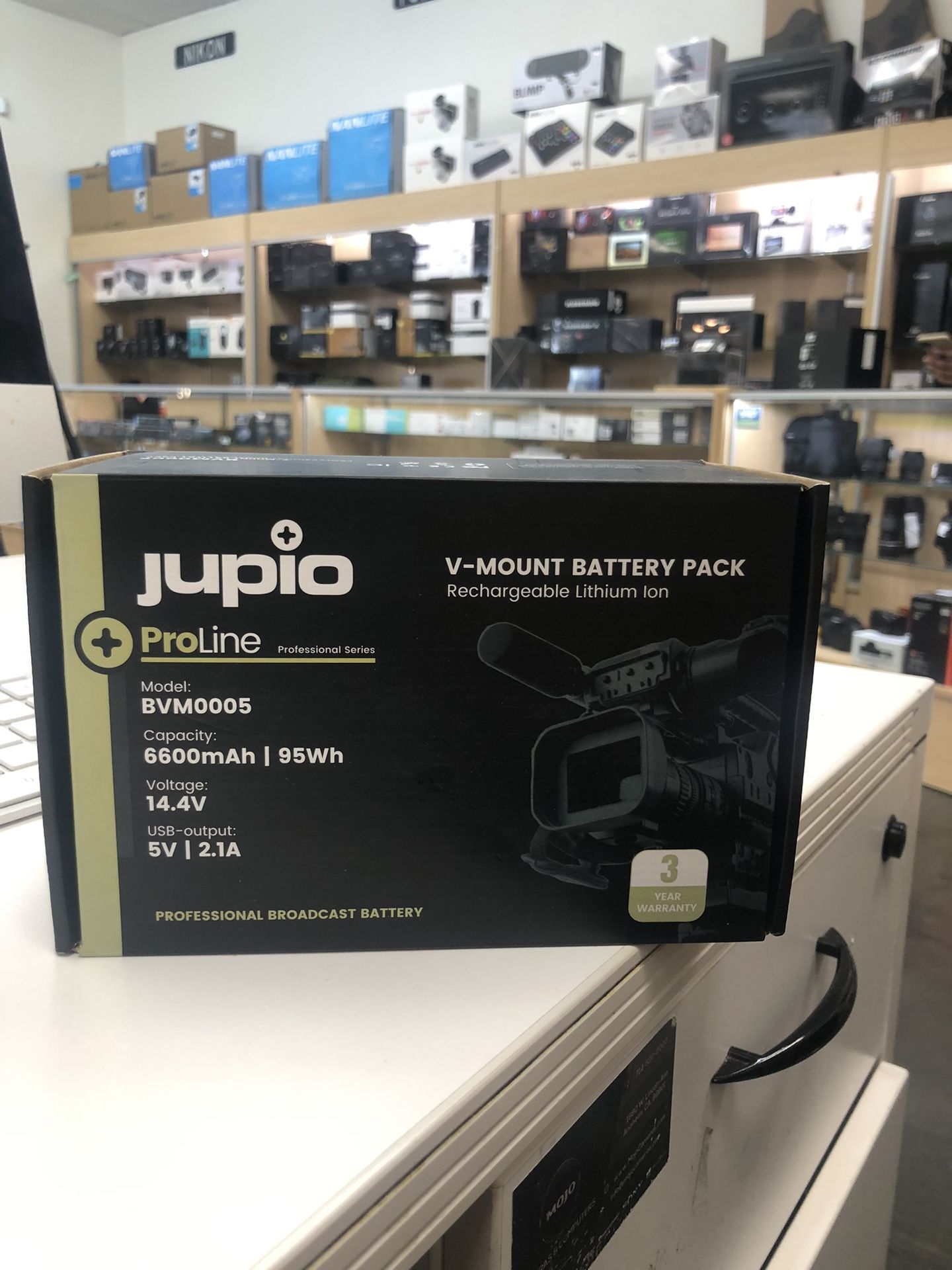 Jupio Proline 14.4V 95Wh Lithium-Ion Battery (V-Mount)