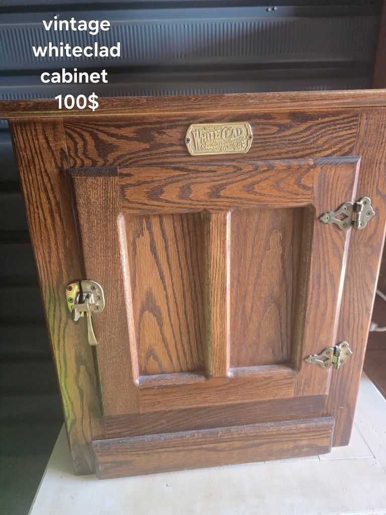 Whiteclad Cabinet
