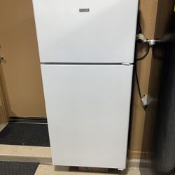 Hotpoint Refrigerator 