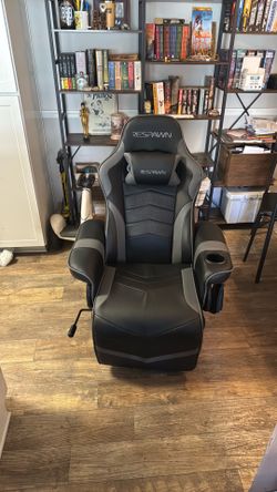 Game room chair/recliner