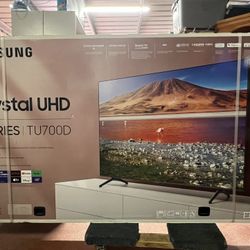 82” Samsung Smart 4K TV