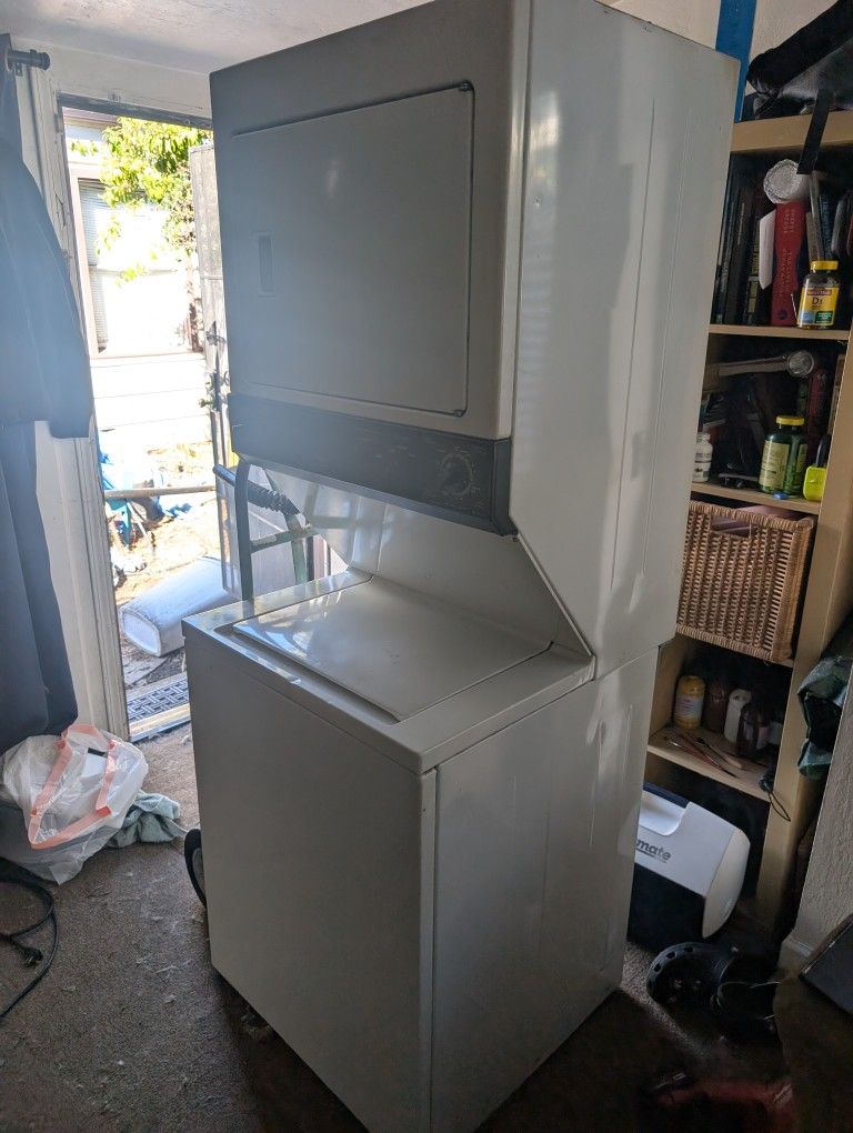 Washer Dryer Combo (Electric/Gas)