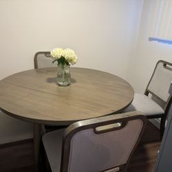 Round Table Wooden With Chairs
