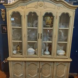 China Cabinet Set With Stand