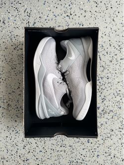 Kobe 8 “Wolf Grey”