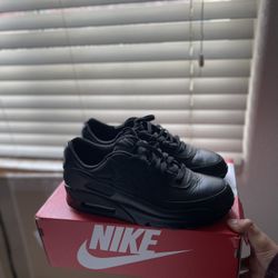 Nike Men's Air Max 90 Shoes