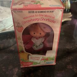 Vintage Strawberry Shortcake Doll