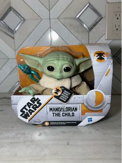 Mandolorian the Child toy