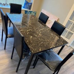 Dining Table With 6 Chairs For $300