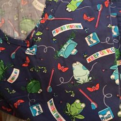 Woman’s Uniforms/Scrubs