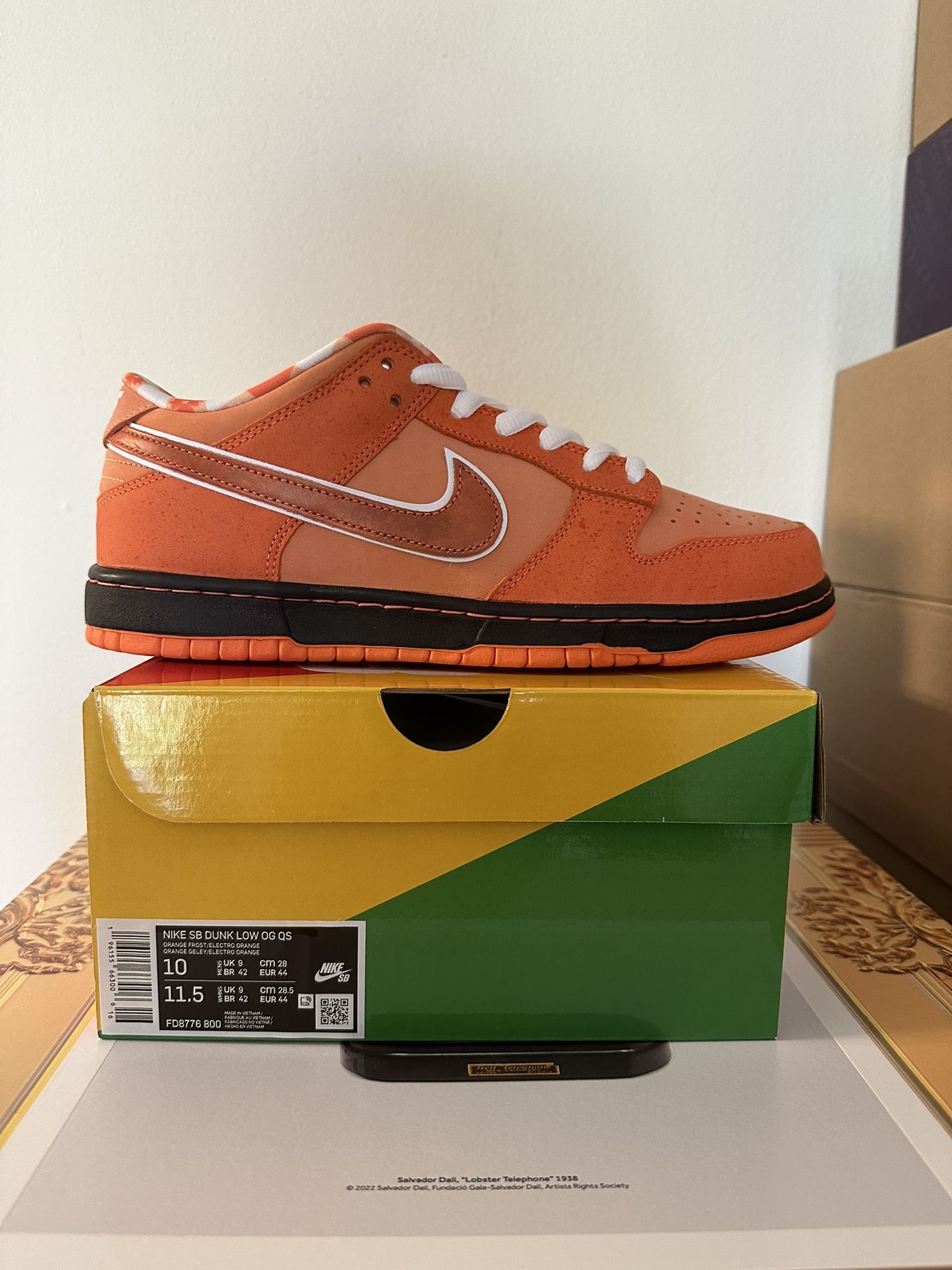Nike Sb Dunk Low Orange Lobster Special Box - Main Image
