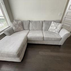 Sofa With Reversable Chaise