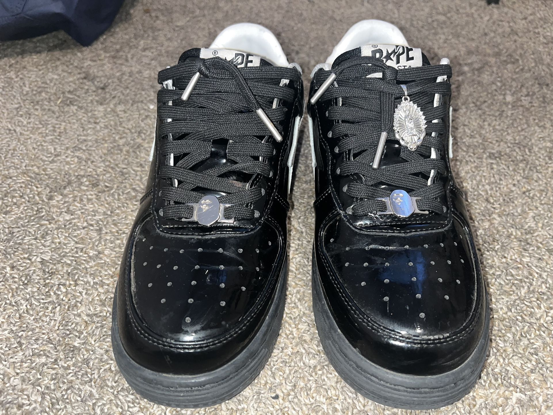 black and white bapestas