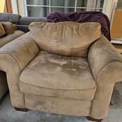 Free Oversized Couch Chairs