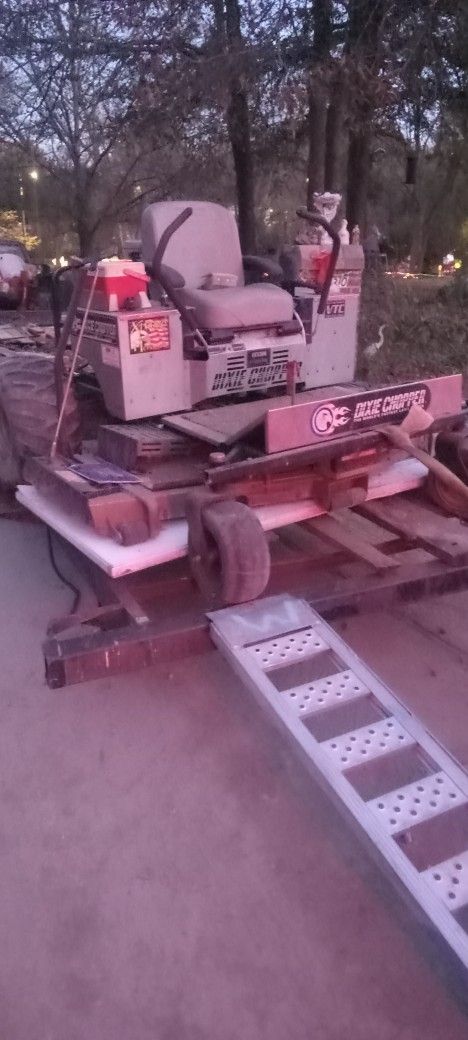 Dixie Chopper Zero Turn Lawnmower