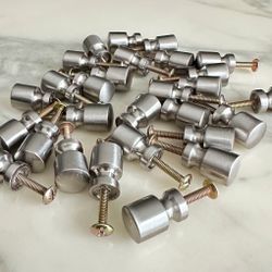 28 Brushed Nickel Knobs