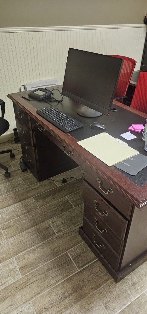 Office Desk