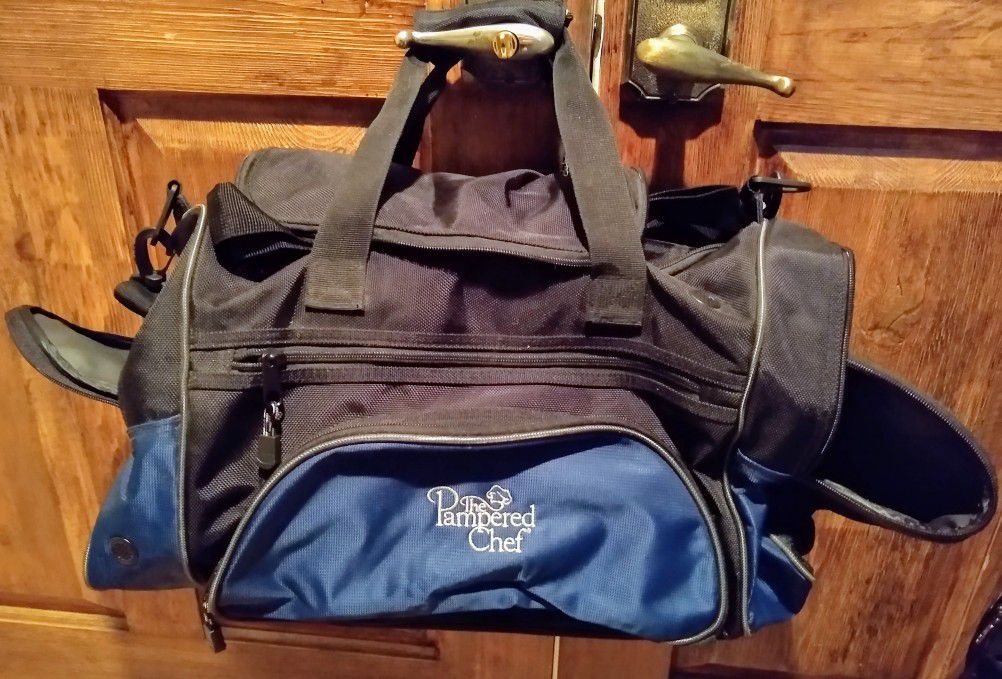 Pampered Chef Duffle Bag