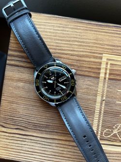 Seiko SNZH57