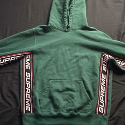 Men’s Green Supreme Hoodie (Med)