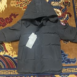 Canada Goose - Medium 