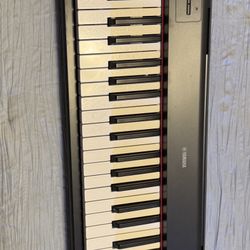 Yamaha Keyboard