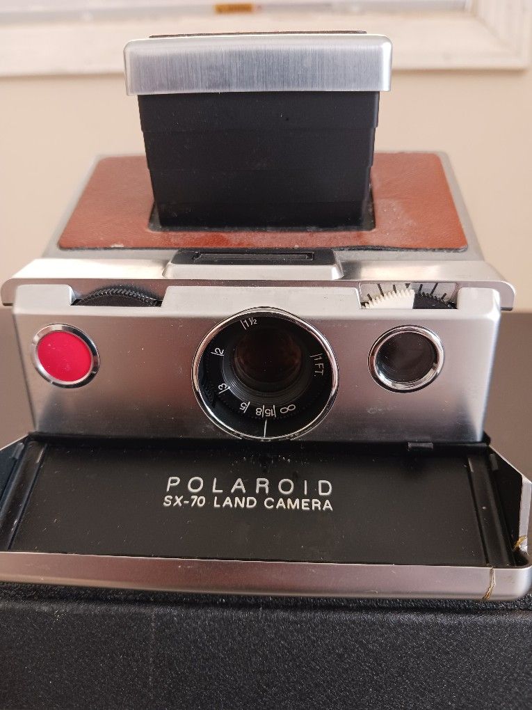 Vintage Polaroid SX-70 Instant Camera