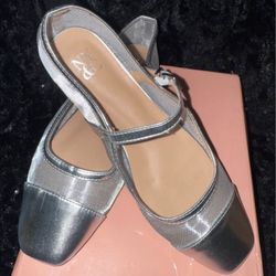 Pretty NY&C Women's Silver Ballet Flat Shoes | NWOT / Never Worn | Size : 10 | $20