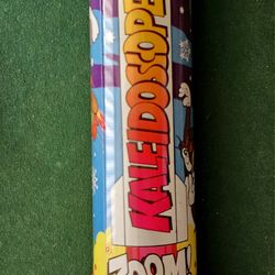 Vintage 1973 Tom and Jerry kaleidoscope Green Monk product England.
Great rare collectable!