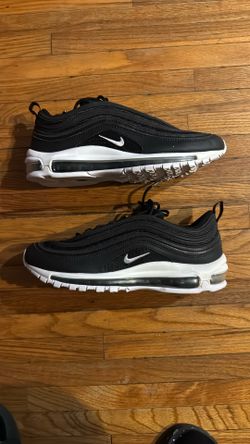 NIKE AIR MAX 97 size 9