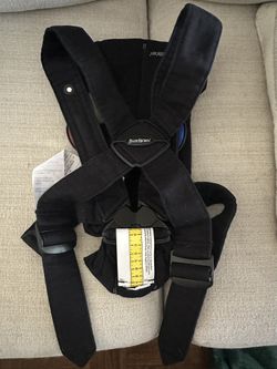 Baby Björn Carrier