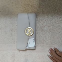 My Wallet  White Color