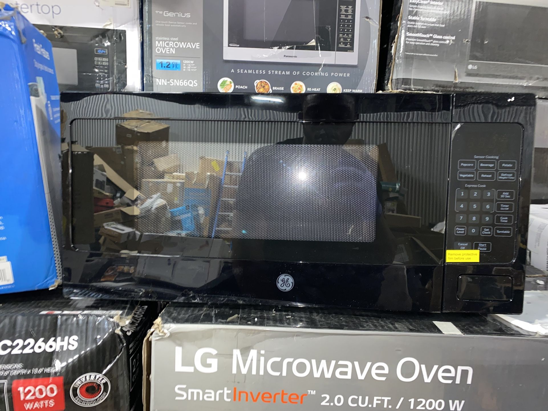 Ge Profile 1.1 Cu.Ft. Countertop Microwave Oven, Black, 800 W