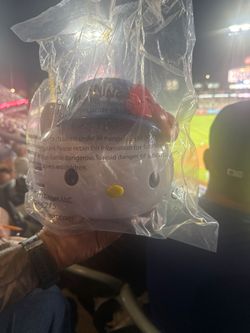 Hello Kitty Popcorn Holder