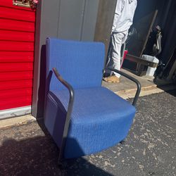 Have a Set Of 8 Chairs For $100