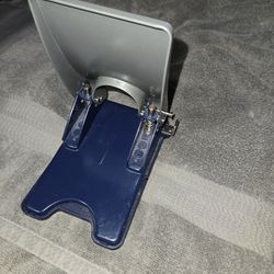 Staples One Touch Paper Punch 