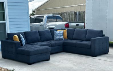 Blue Couch w Pullout Bed and Storage Chaise - Free Delivery 🛻