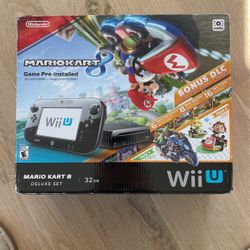 Nintendo Wii U Mario Kart 8 Deluxe Set Open Box