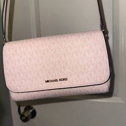 New Light Blush MICHEAL KORS CROSSBODY BAG $70
