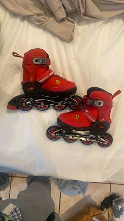 Ferrari Rollerblades Child Size — See Pics 