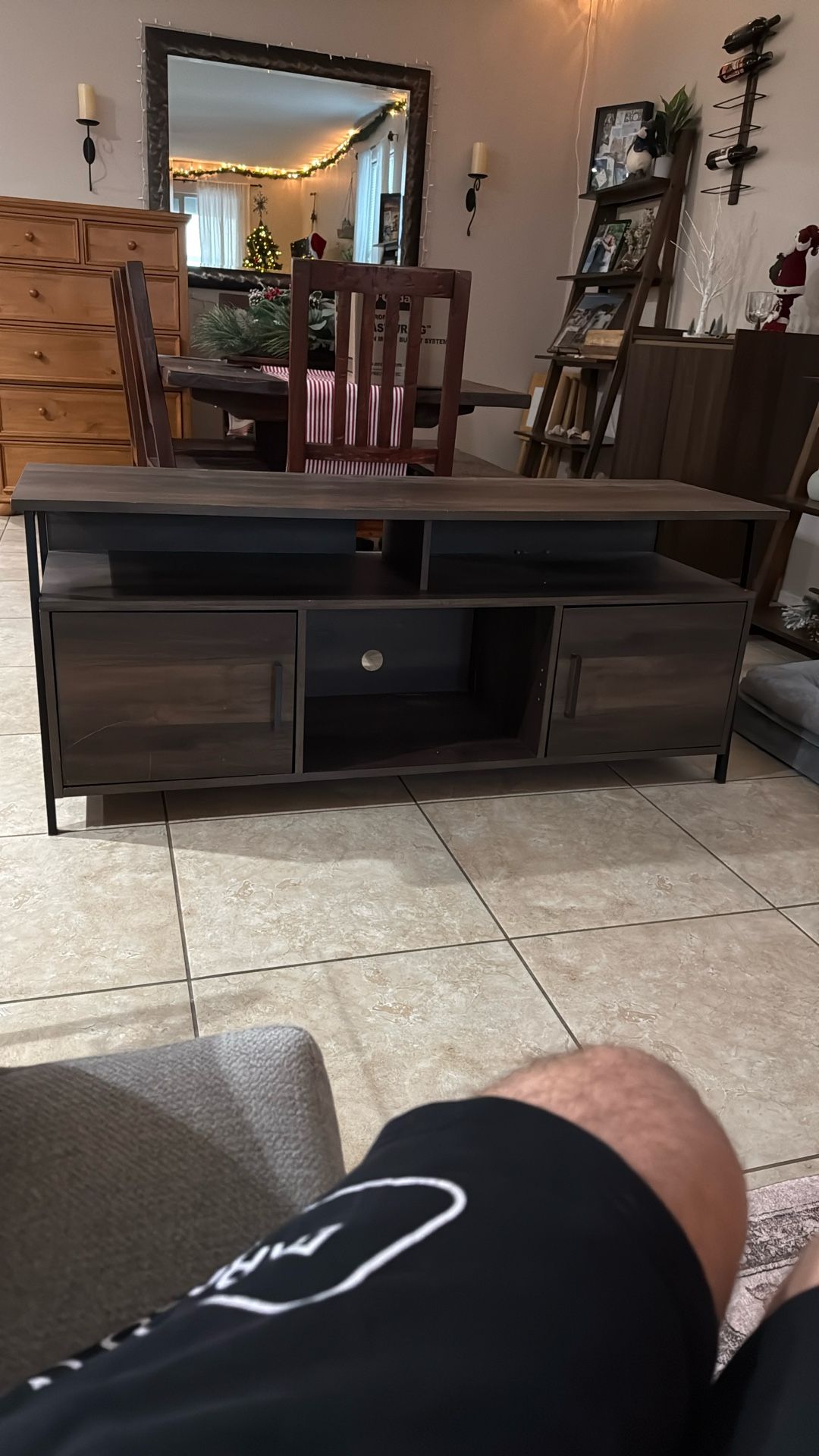 TV Stand 