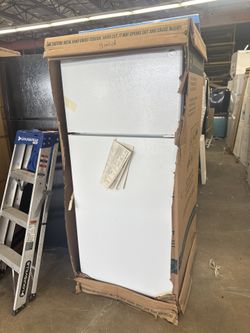 18 Cu Refrigerator